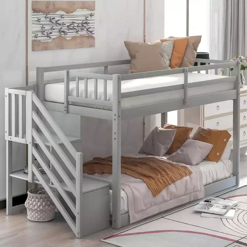 Letto a Castello a Terra Whisen Wood Twin su Twin con Scaletta Contenitore