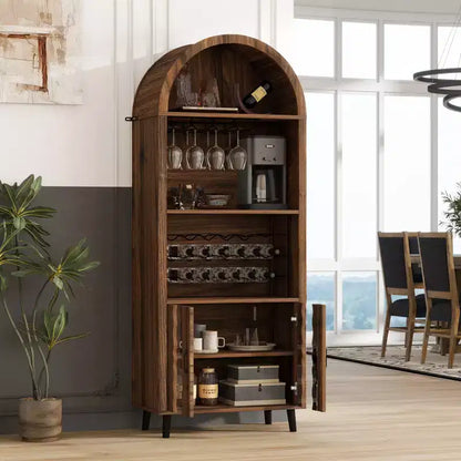 Vetrina ad arco "Farmhouse" da 71" con portabottiglie e portabicchieri – Marrone naturale